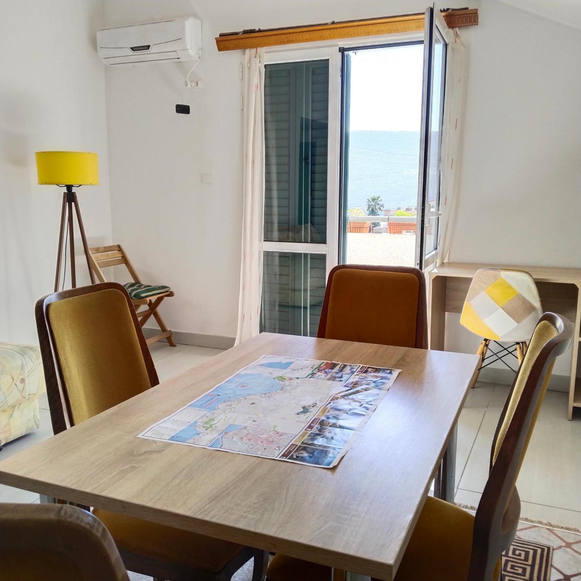 Apartments "Belle Vue" Herceg Novi Esterno foto