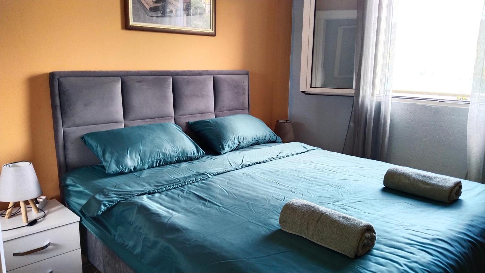Apartments "Belle Vue" Herceg Novi Esterno foto
