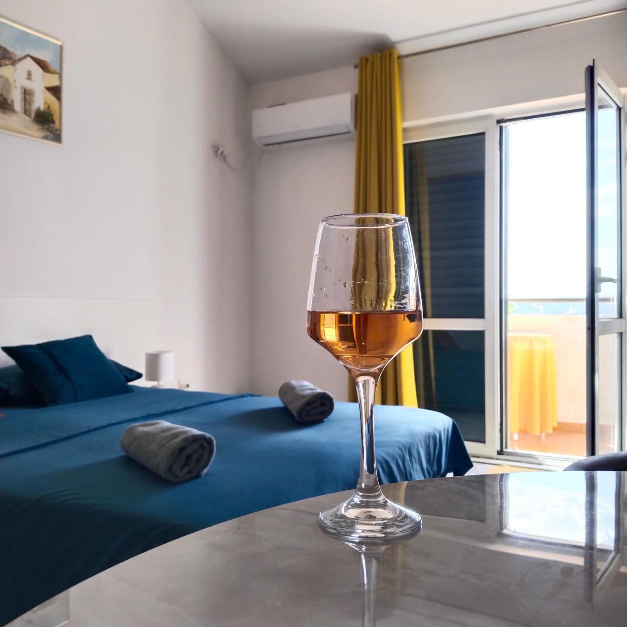 Apartments "Belle Vue" Herceg Novi Esterno foto